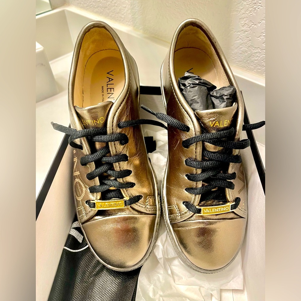 New Dalia Valentino platform sneakers